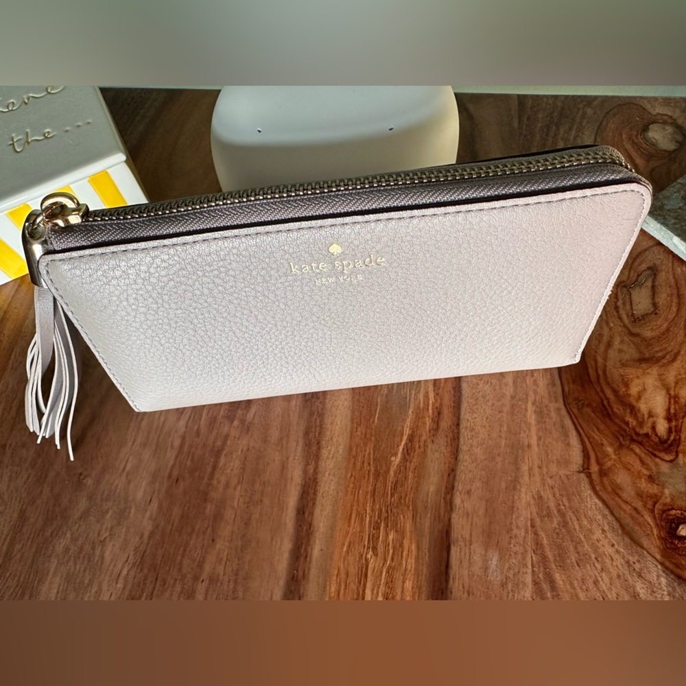 Kate Spade NISHA Atwood Tassel Zip Wallet cityscape Leather Tassel NWT gray - Picture 3 of 15